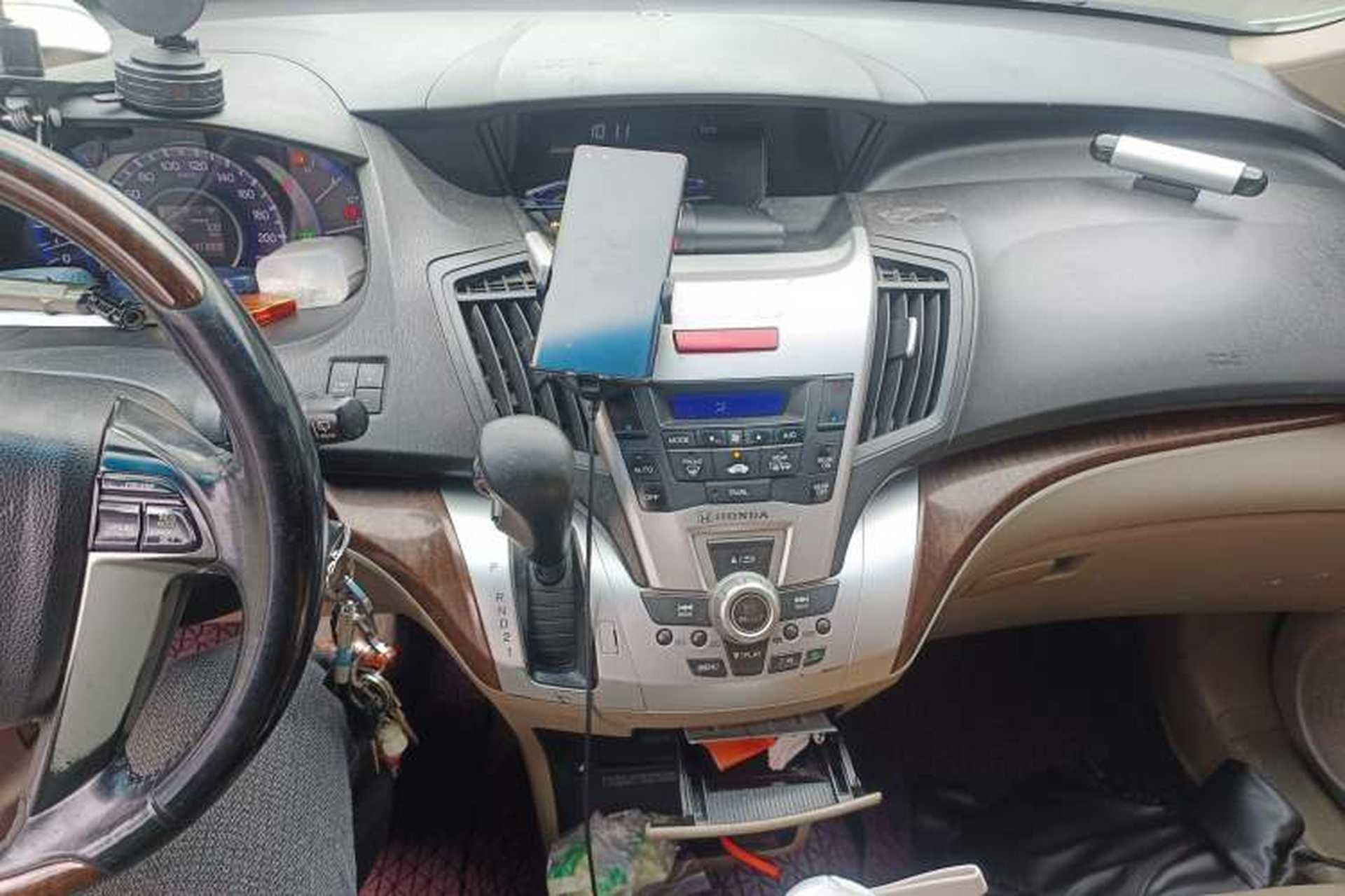 Used Honda Odyssey 2013 2.4L Luxury Edition Audio And AC Panel