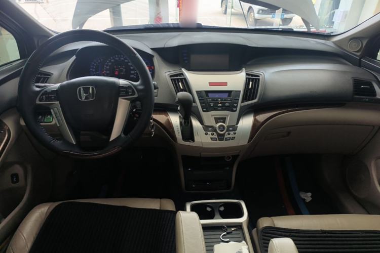 Used Honda Odyssey 2013 2.4L Luxury Edition Center Console