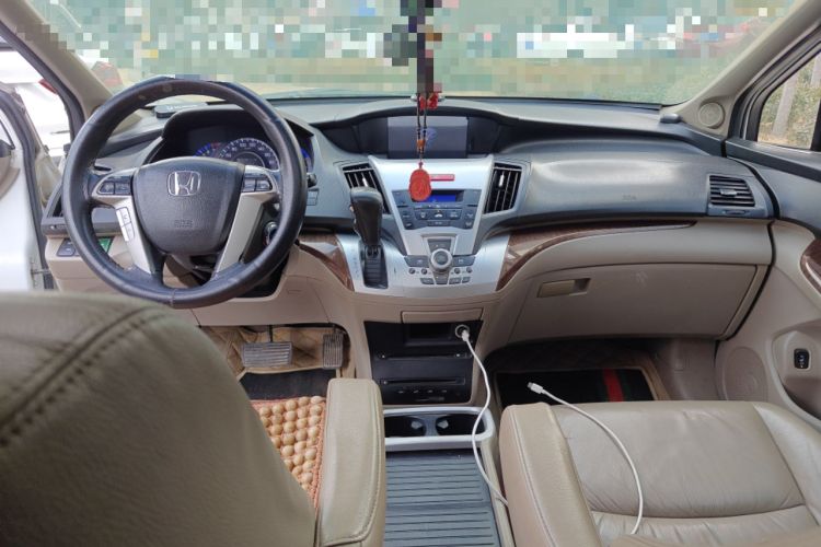 Used Honda Odyssey 2013 2.4L Luxury Edition Center Console