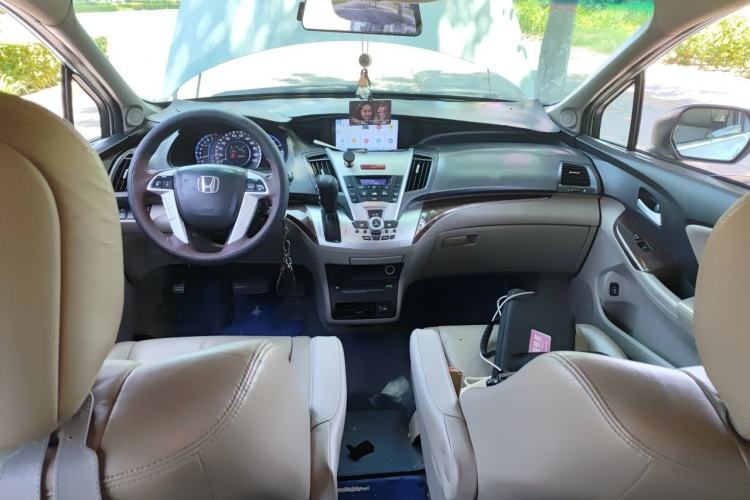 Used Honda Odyssey 2013 2.4L Luxury Edition Center Console