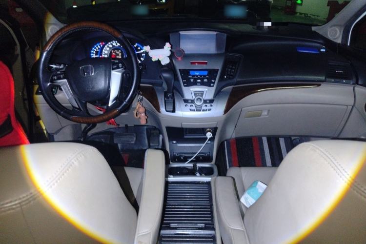 Used Honda Odyssey 2013 2.4L Luxury Edition Center Console