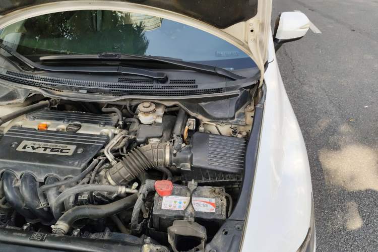 Used Honda Odyssey 2013 2.4L Luxury Edition Engine Bay Left