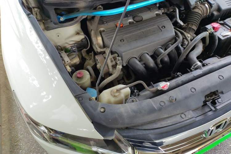 Used Honda Odyssey 2013 2.4L Luxury Edition Engine Bay Right
