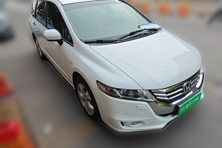 Used Honda Odyssey 2013 2.4L Luxury Edition Front Right 45 Deg