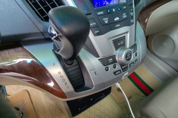 Used Honda Odyssey 2013 2.4L Luxury Edition Gear Lever