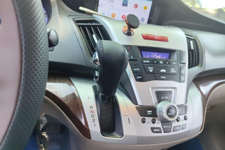 Used Honda Odyssey 2013 2.4L Luxury Edition Gear Lever