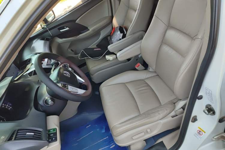 Used Honda Odyssey 2013 2.4L Luxury Edition Left Front Seat
