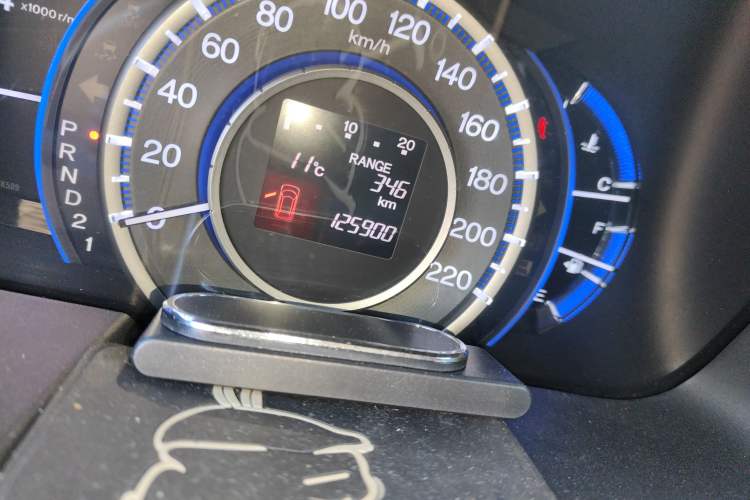 Used Honda Odyssey 2013 2.4L Luxury Edition Odometer Close Up