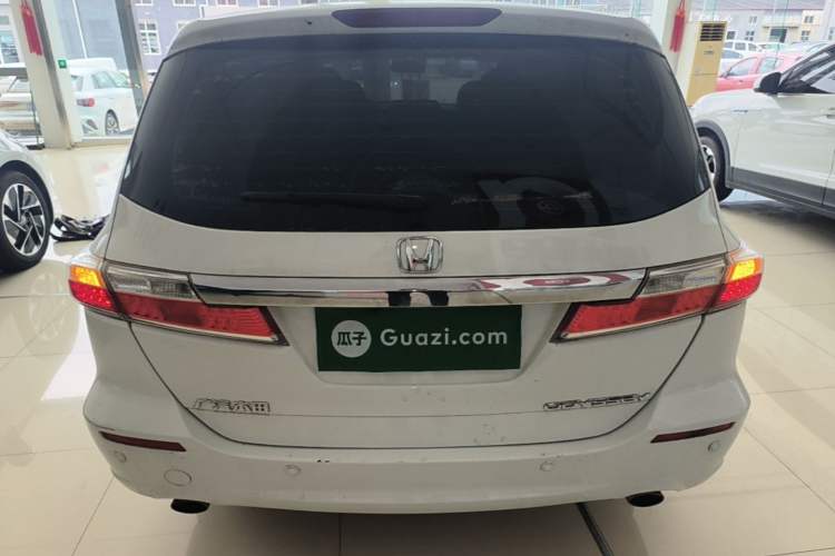 Used Honda Odyssey 2013 2.4L Luxury Edition Rear