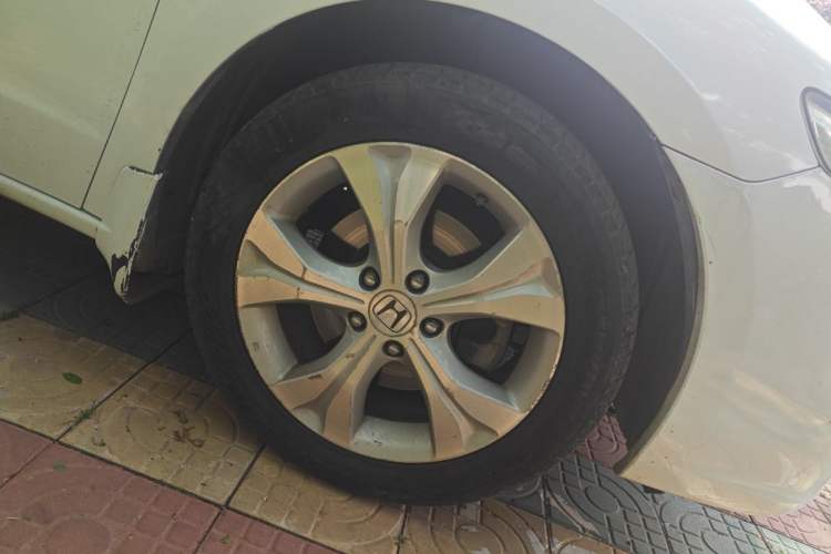 Used Honda Odyssey 2013 2.4L Luxury Edition Right Front Wheel Hub