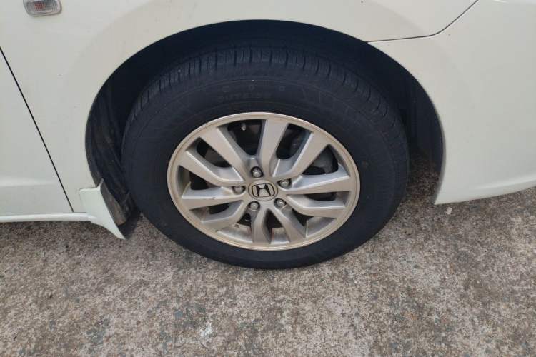 Used Honda Odyssey 2013 2.4L Elite Edition Right Front Wheel Hub