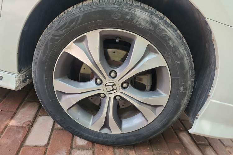 Used Honda Odyssey 2013 2.4L Sport Edition Right Front Wheel Hub