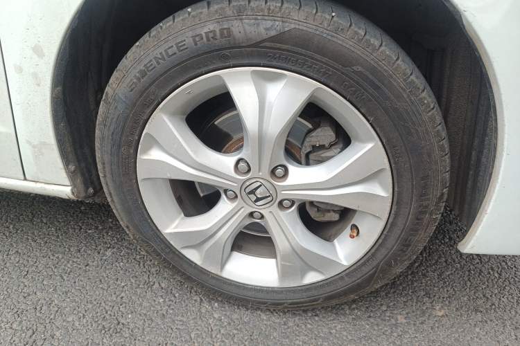 Used Honda Odyssey 2013 2.4L Luxury Edition Right Front Wheel Hub