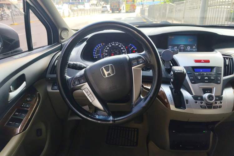 Used Honda Odyssey 2013 2.4L Luxury Edition Steering Wheel