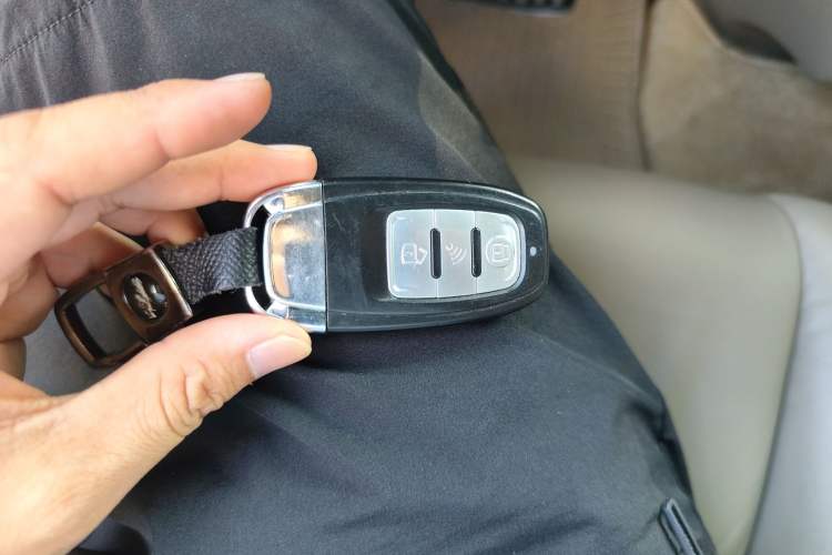 Used Honda Odyssey 2013 2.4L Luxury Edition Vehicle Key