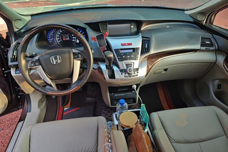 Used Honda Odyssey 2014 2.4L Luxury Edition Center Console