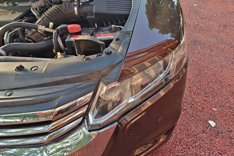 Used Honda Odyssey 2014 2.4L Luxury Edition Engine Bay Left