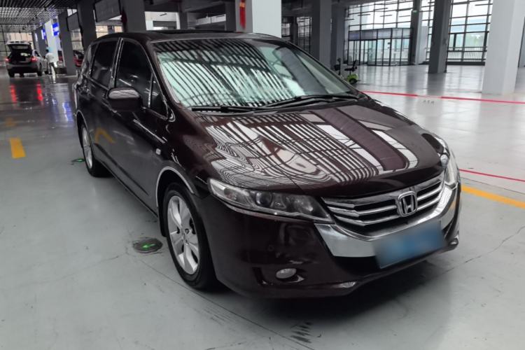 Used Honda Odyssey 2014 2.4L Luxury Edition Front Right 45 Deg
