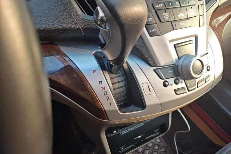 Used Honda Odyssey 2014 2.4L Luxury Edition Gear Lever