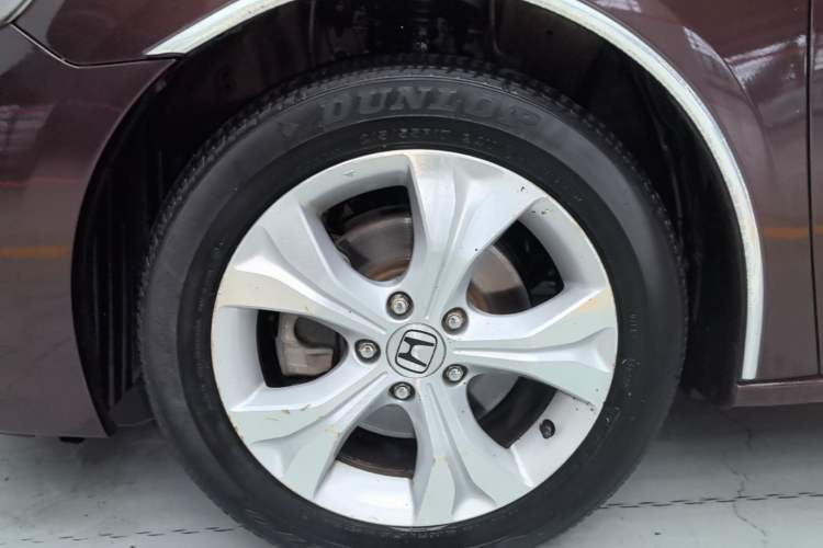 Used Honda Odyssey 2014 2.4L Luxury Edition Left Front Wheel Hub