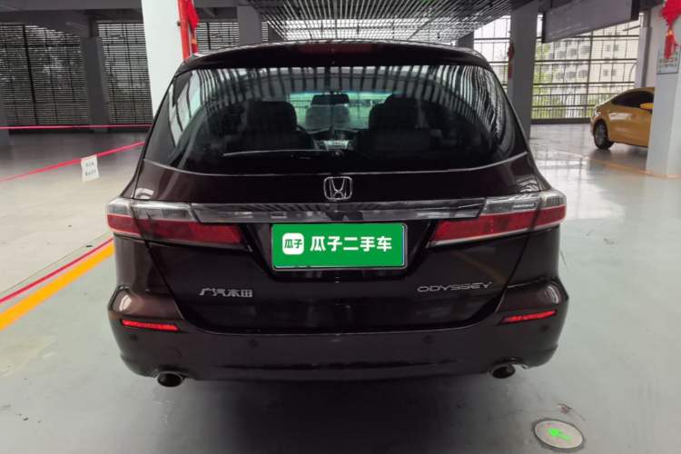 Used Honda Odyssey 2014 2.4L Luxury Edition Rear