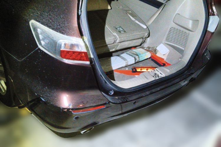 Used Honda Odyssey 2014 2.4L Elite Edition Trunk