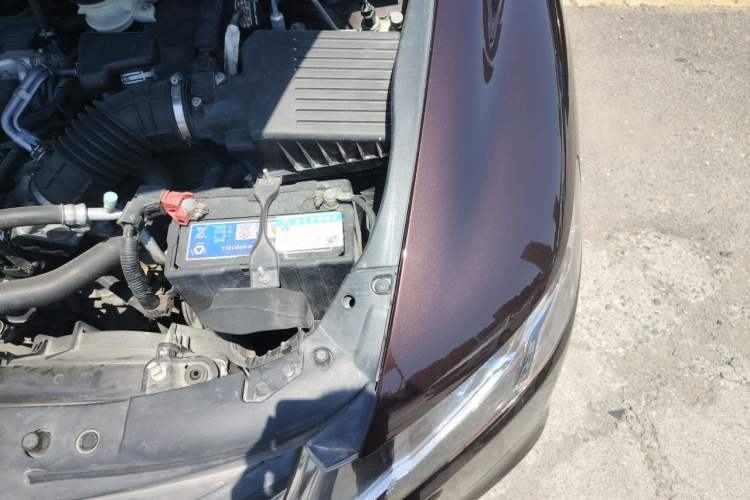 Used Honda Odyssey 2014 2.4L Elite Edition Engine Bay Left