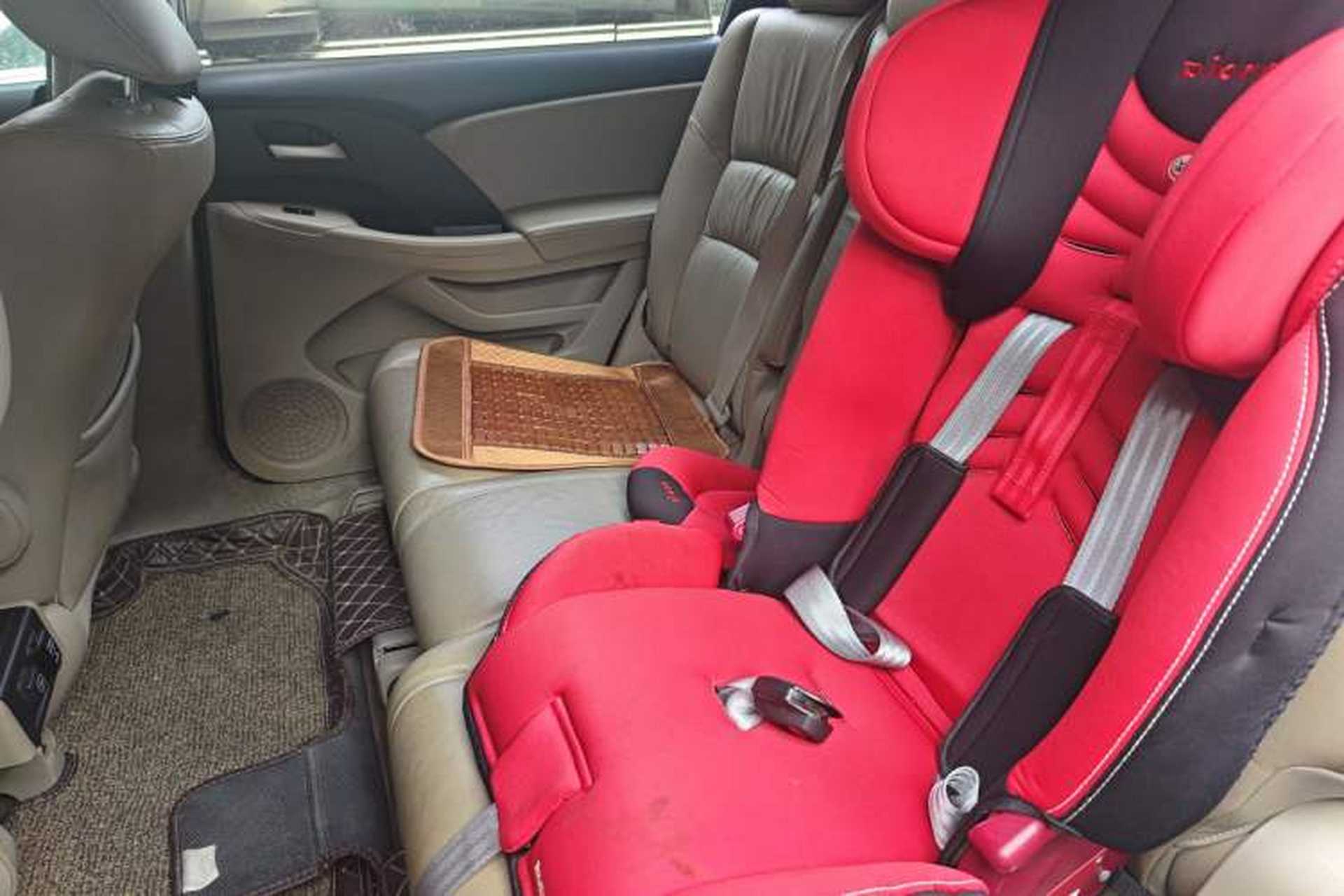Used Honda Odyssey 2014 2.4L Elite Edition Left Rear Seat