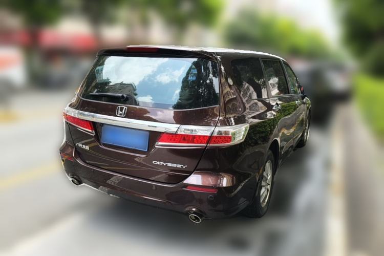 Used Honda Odyssey 2014 2.4L Elite Edition Rear Right 45 Deg