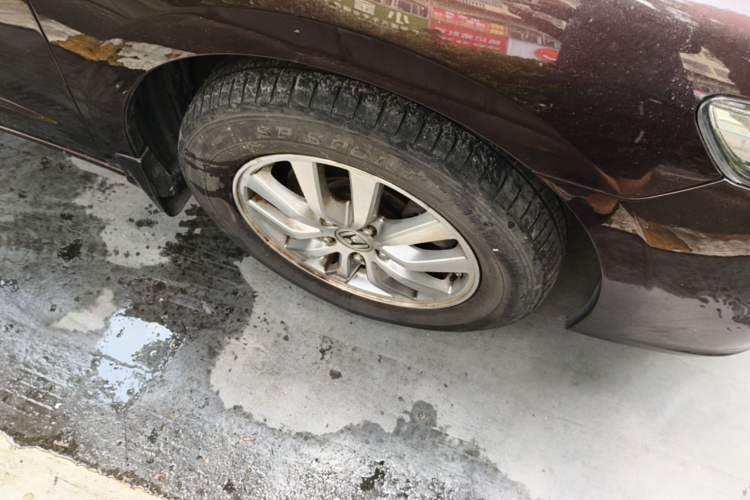 Used Honda Odyssey 2014 2.4L Elite Edition Right Front Wheel Hub