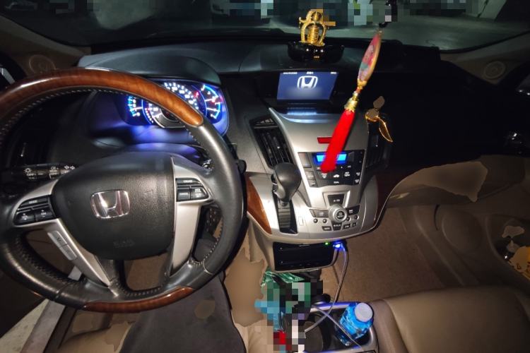 Used Honda Odyssey 2014 2.4L Luxury Edition Center Console