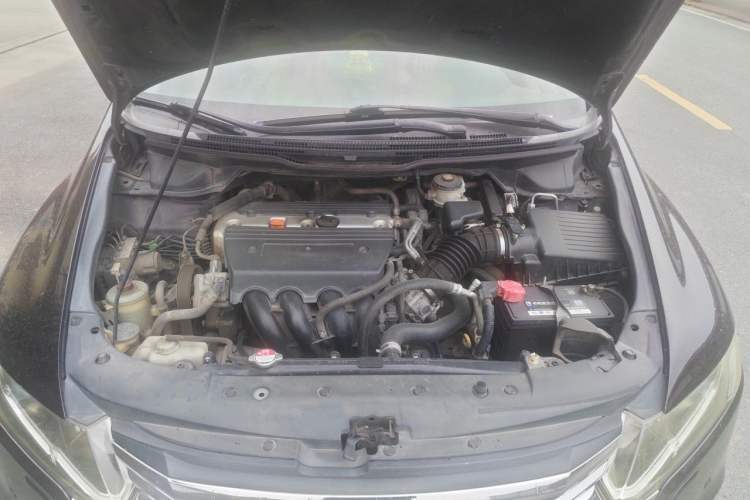 Used Honda Odyssey 2014 2.4L Luxury Edition Engine Bay