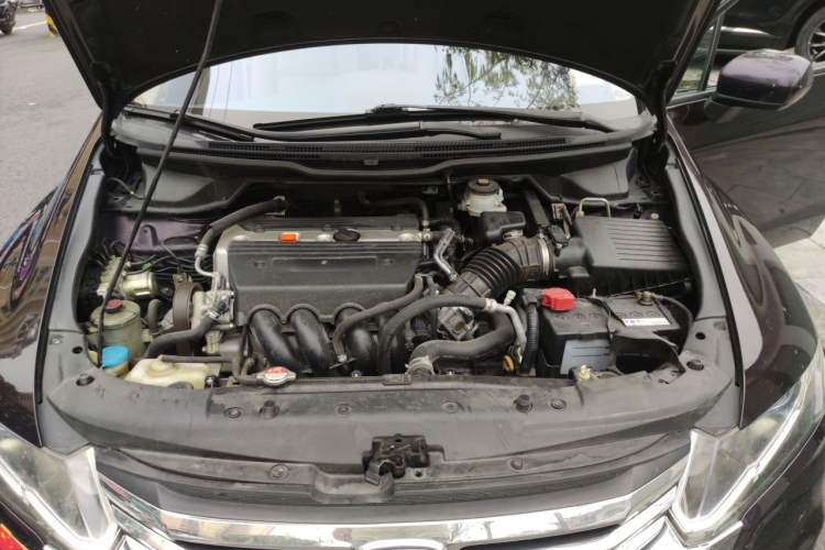 Used Honda Odyssey 2014 2.4L Luxury Edition Engine Bay