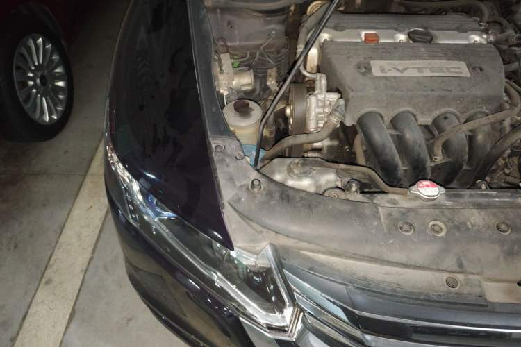 Used Honda Odyssey 2014 2.4L Luxury Edition Engine Bay Right