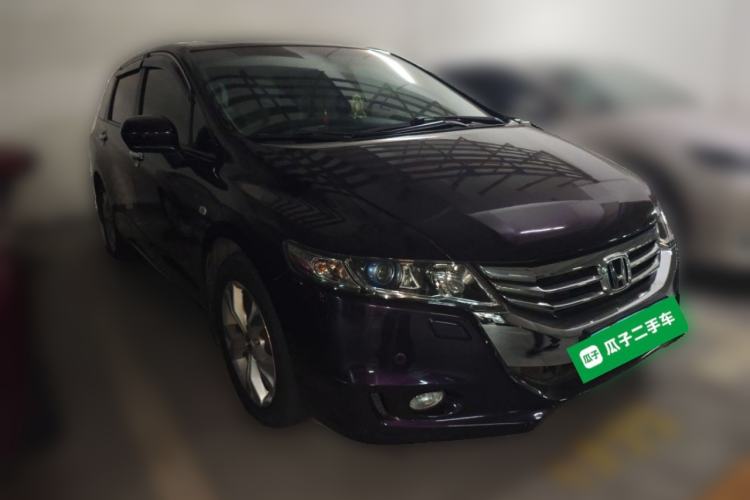 Used Honda Odyssey 2014 2.4L Luxury Edition Front Right 45 Deg