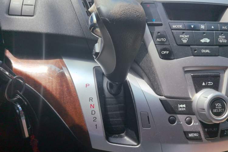Used Honda Odyssey 2014 2.4L Luxury Edition Gear Lever