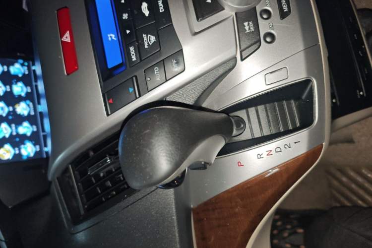 Used Honda Odyssey 2014 2.4L Luxury Edition Gear Lever
