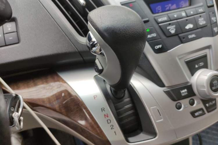 Used Honda Odyssey 2014 2.4L Luxury Edition Gear Lever