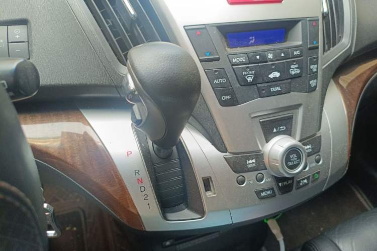 Used Honda Odyssey 2014 2.4L Luxury Edition Gear Lever