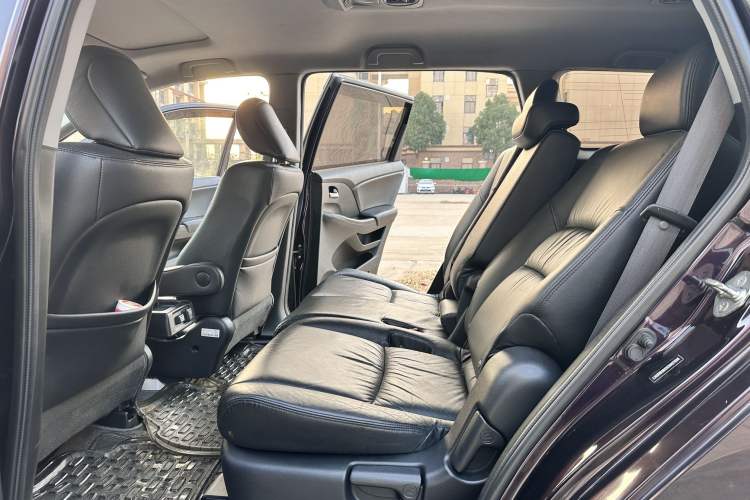 Used Honda Odyssey 2014 2.4L Luxury Edition Interior 2