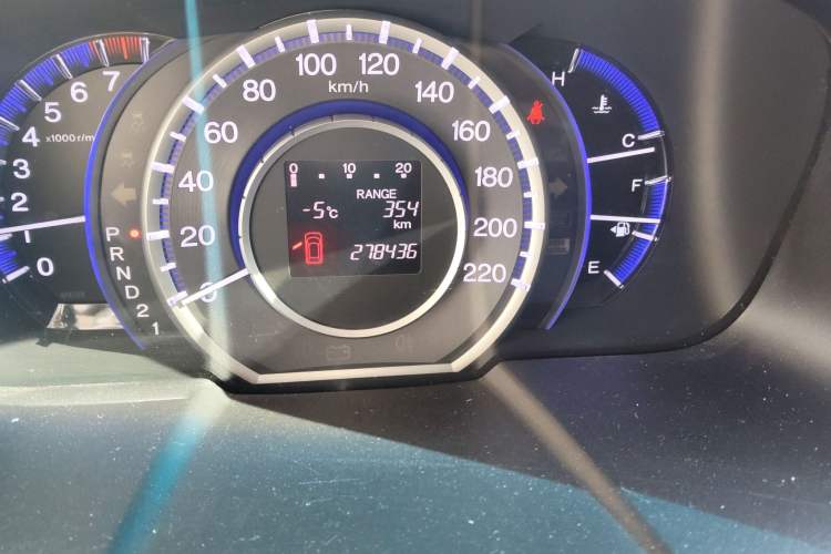 Used Honda Odyssey 2014 2.4L Luxury Edition Odometer Close Up