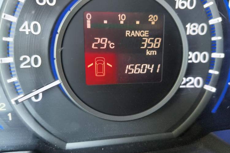 Used Honda Odyssey 2014 2.4L Luxury Edition Odometer Close Up