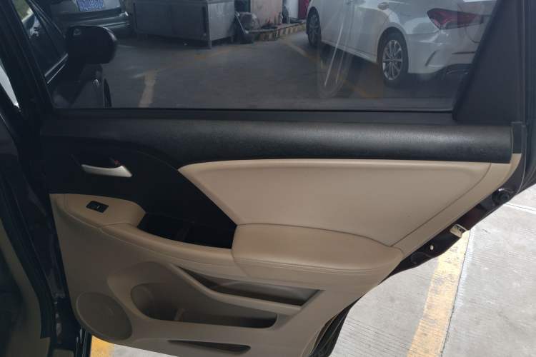 Used Honda Odyssey 2014 2.4L Elite Edition Right Rear Door Interior