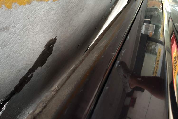 Used Honda Odyssey 2014 2.4L Elite Edition Right Side Sill