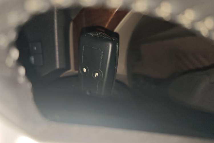 Used Honda Odyssey 2014 2.4L Luxury Edition Vehicle Key