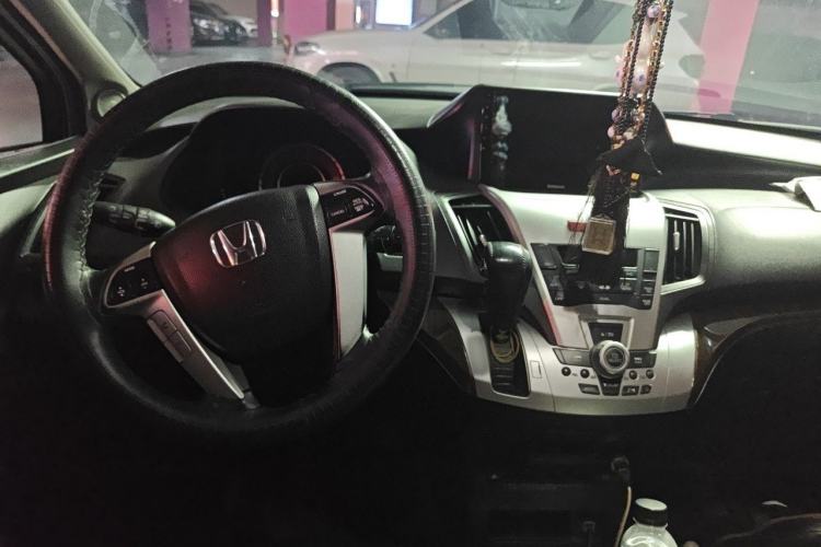 Used Honda Odyssey 2014 2.4L Luxury Edition Center Console