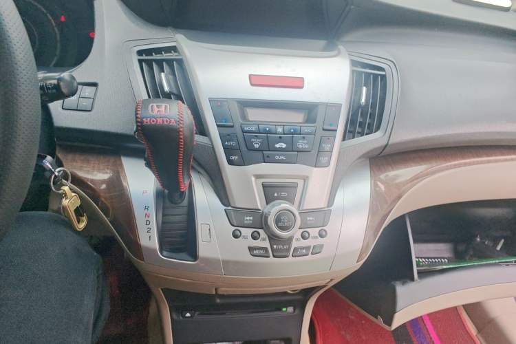 Used Honda Odyssey 2014 2.4L Luxury Edition Audio And AC Panel