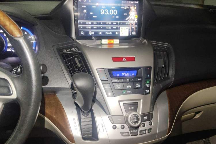 Used Honda Odyssey 2014 2.4L Elite Edition Audio And AC Panel