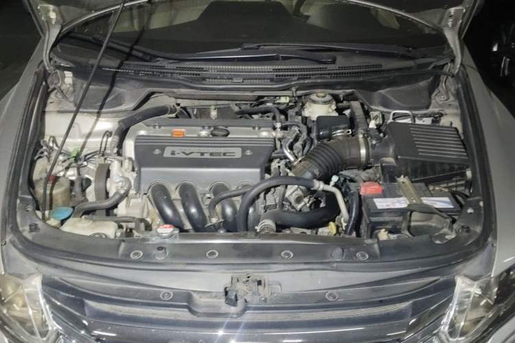 Used Honda Odyssey 2014 2.4L Elite Edition Engine Bay