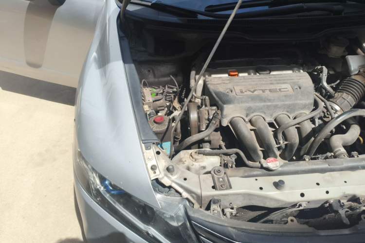 Used Honda Odyssey 2014 2.4L Luxury Edition Engine Bay Right